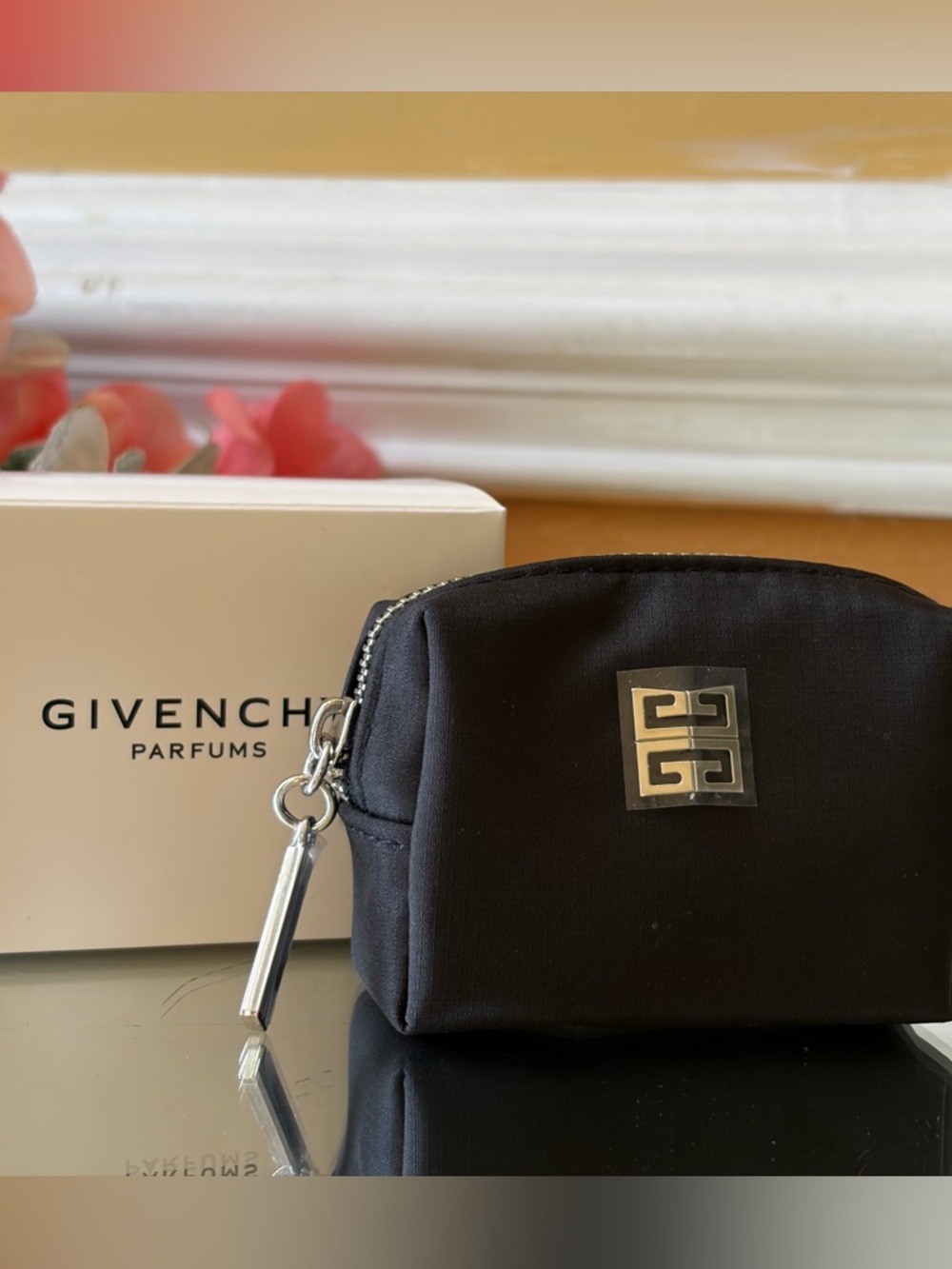 • Givenchy Airpod Case